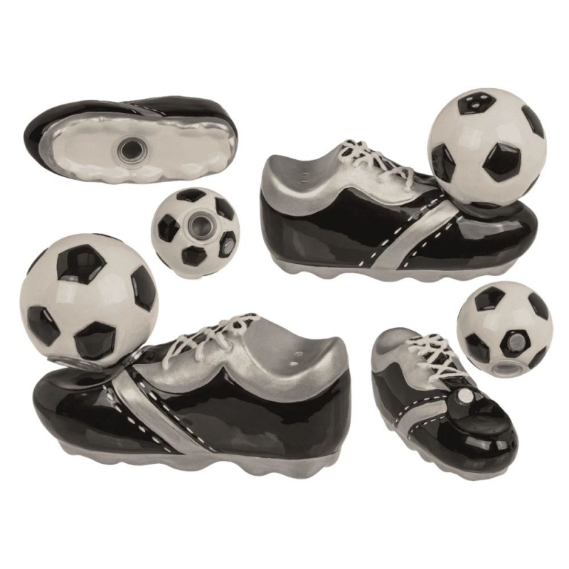 Set solnita si pipernita, model gheata, minge fotbal, magnet, 11.5 x 7.5cm, Out of the blue 71/3371 / 36434